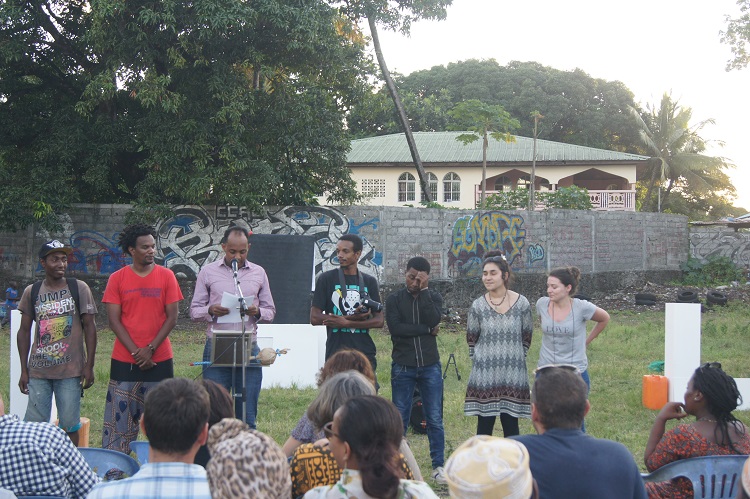 image Centre de création artistique Une sensibilisation sur les toilettes